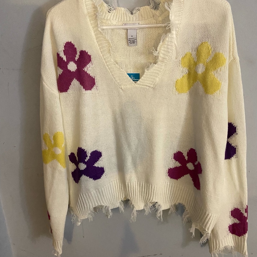 Rue 21 Floral Shaggy Cropped Sweater